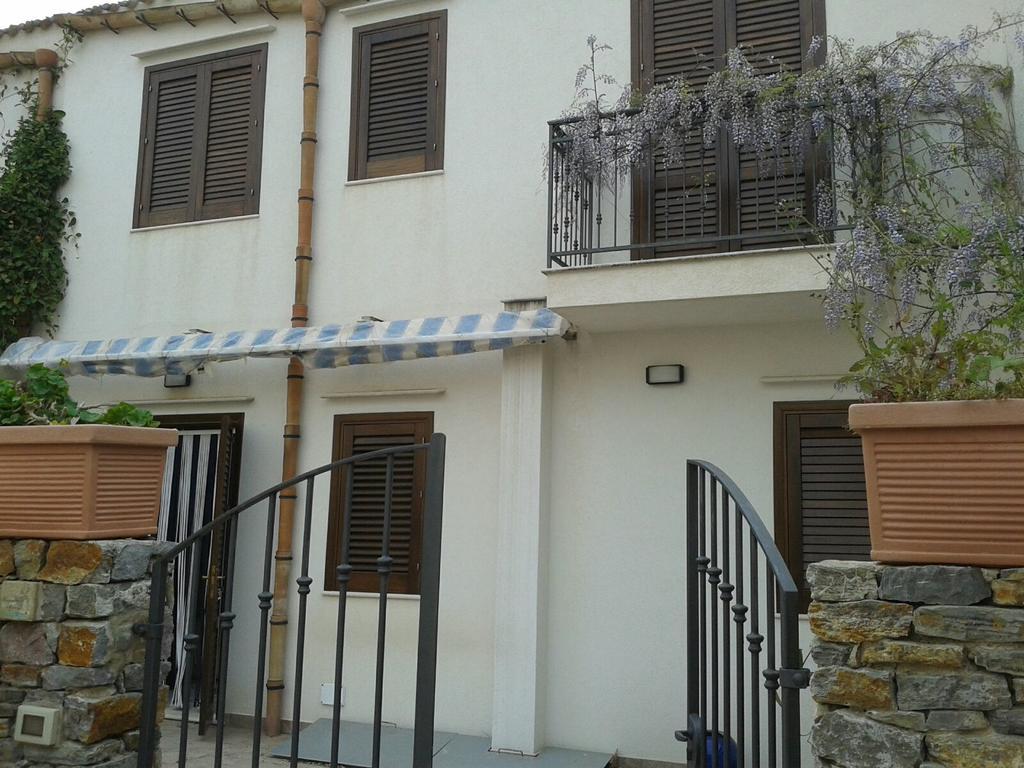 דירות סן ויטו לו קאפו Villino Messina מראה חיצוני תמונה